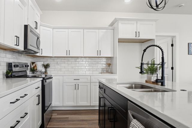 5537 W 42nd Ct S, Wichita, KS 67215