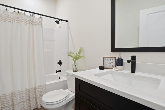 5537 W 42nd Ct S, Wichita, KS 67215