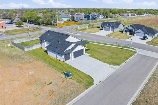 5537 W 42nd Ct S, Wichita, KS 67215