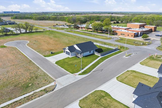 5537 W 42nd Ct S, Wichita, KS 67215