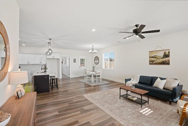 5537 W 42nd Ct S, Wichita, KS 67215