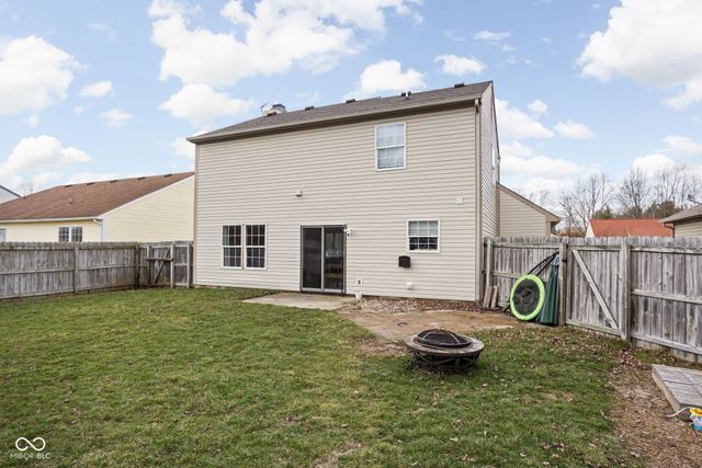 2245 Walnut Ridge Lane, Indianapolis, IN 46234