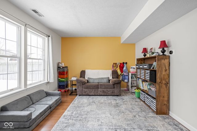 2245 Walnut Ridge Lane, Indianapolis, IN 46234