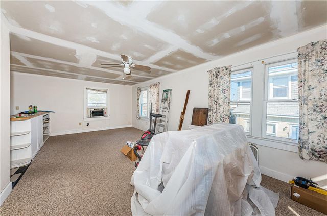 138 10TH AVENUE NE, St Petersburg, FL 33701