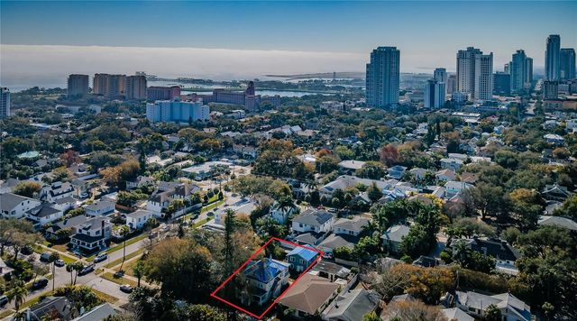 138 10TH AVENUE NE, St Petersburg, FL 33701