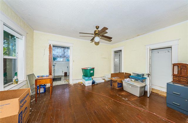 138 10TH AVENUE NE, St Petersburg, FL 33701