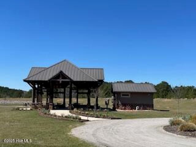 130 Gails Road, West End, NC 27376