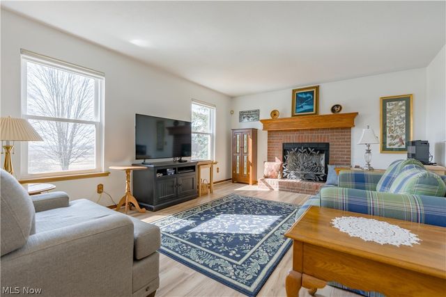 1762 Charolais Street NW, Uniontown, OH 44685