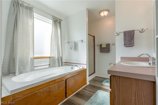 1762 Charolais Street NW, Uniontown, OH 44685