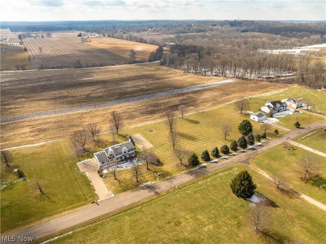 1762 Charolais Street NW, Uniontown, OH 44685