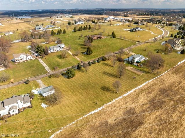 1762 Charolais Street NW, Uniontown, OH 44685