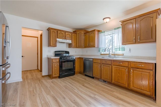 1762 Charolais Street NW, Uniontown, OH 44685