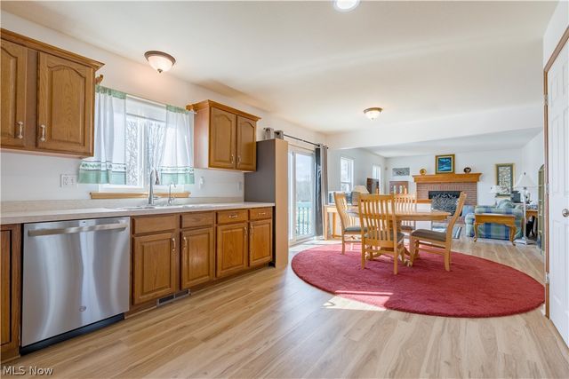 1762 Charolais Street NW, Uniontown, OH 44685