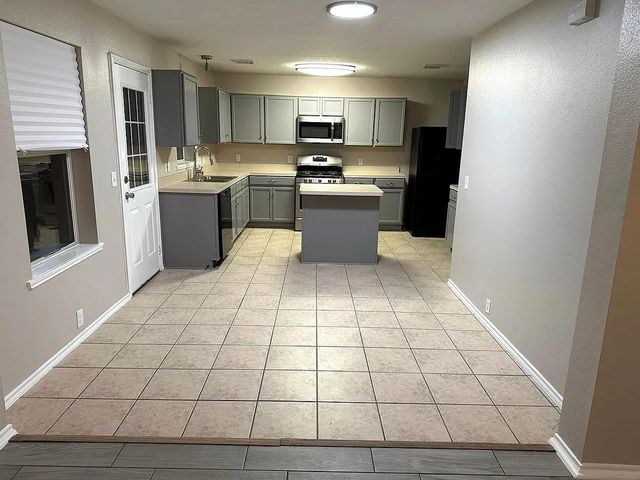 4811 Pebble Bluff Lane, Katy, TX 77449