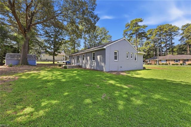 102 Thalia RD, Virginia Beach, VA 23452