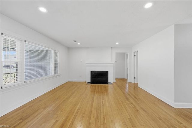 102 Thalia RD, Virginia Beach, VA 23452