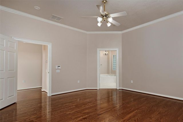 146 E Northcastle Circle, The Woodlands, TX 77384