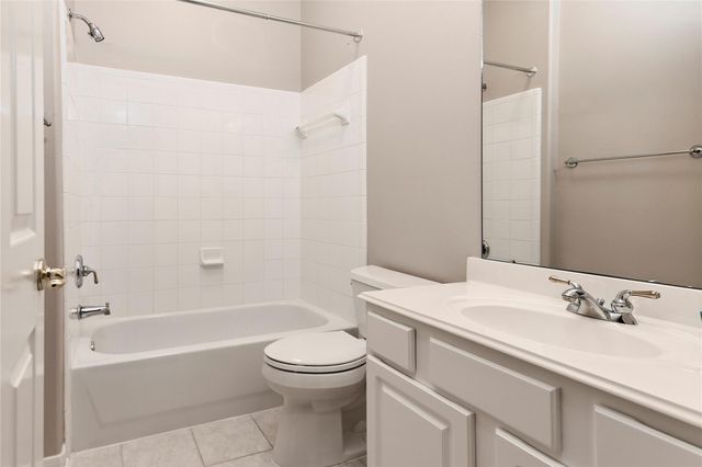 146 E Northcastle Circle, The Woodlands, TX 77384