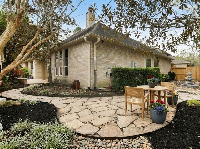 146 E Northcastle Circle, The Woodlands, TX 77384