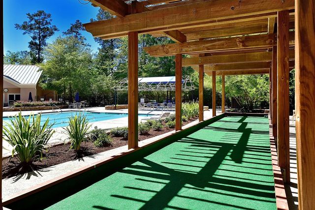 146 E Northcastle Circle, The Woodlands, TX 77384