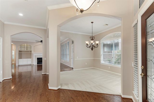 146 E Northcastle Circle, The Woodlands, TX 77384