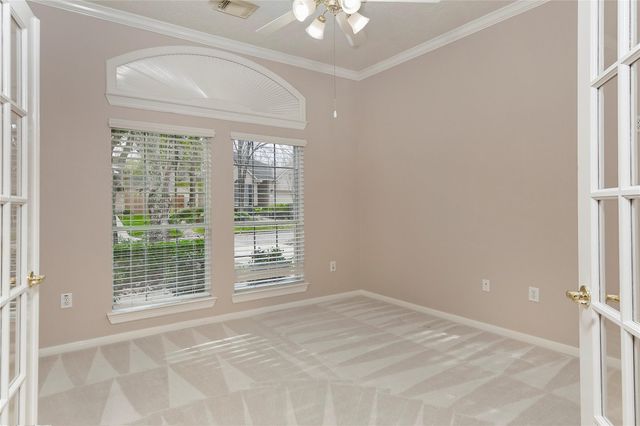 146 E Northcastle Circle, The Woodlands, TX 77384