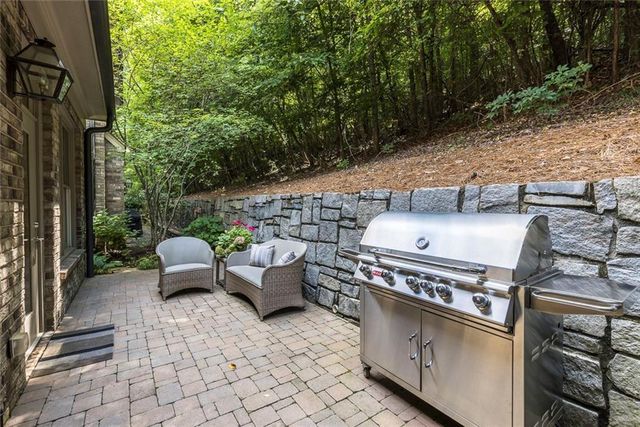 317 Riversedge Drive NW, Atlanta, GA 30339