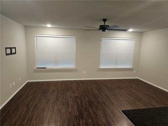 2489 N Brophy Avenue, Fayetteville, AR 72703