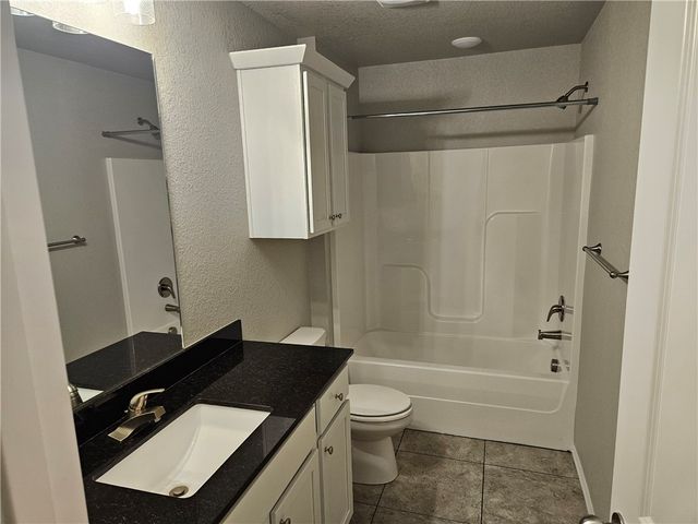 2489 N Brophy Avenue, Fayetteville, AR 72703
