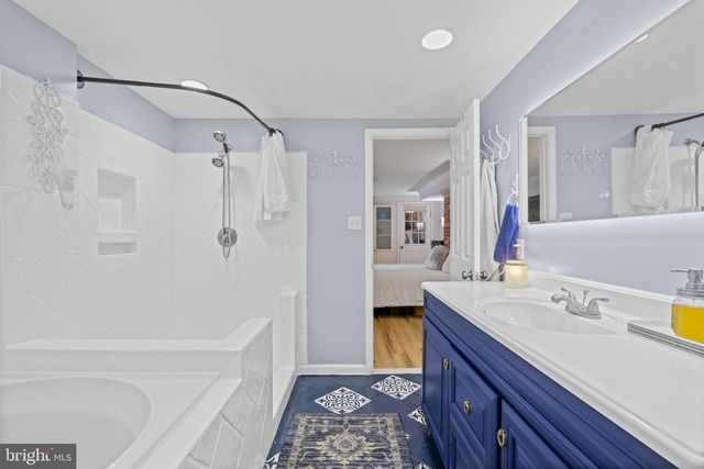 121 CHEROKEE TRL, Winchester, VA 22602