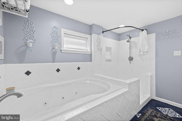 121 CHEROKEE TRL, Winchester, VA 22602