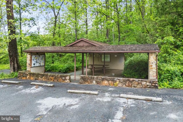 121 CHEROKEE TRL, Winchester, VA 22602