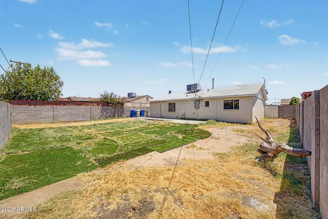 5828 N 63RD Drive, Glendale, AZ 85301