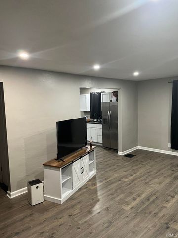 601 O Street, Bedford, IN 47421