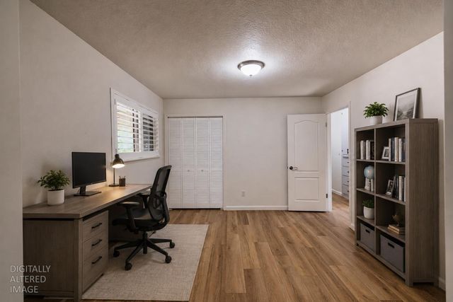 2613 S Surrey Ave, Modesto, CA 95355
