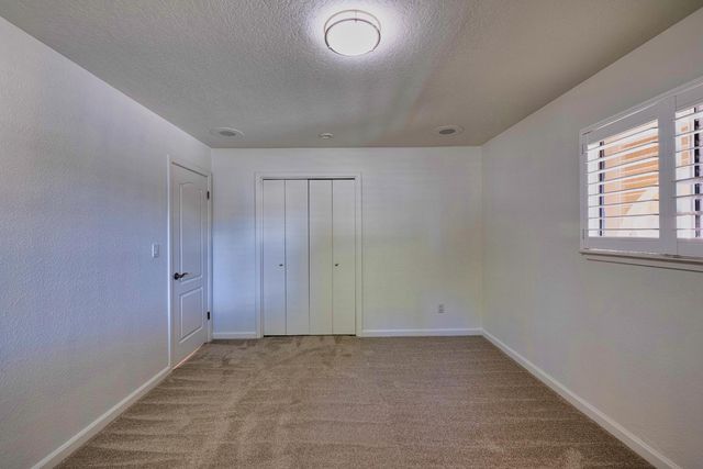 2613 S Surrey Ave, Modesto, CA 95355