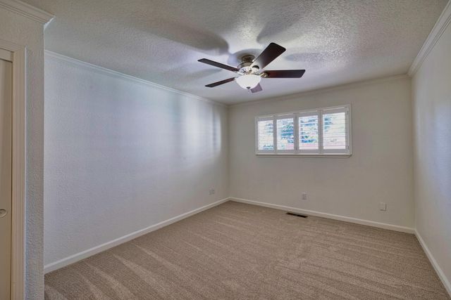 2613 S Surrey Ave, Modesto, CA 95355