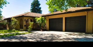 2613 S Surrey Ave, Modesto, CA 95355