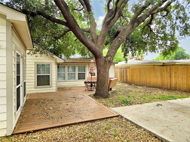 1446 Curtin Street, Houston, TX 77018