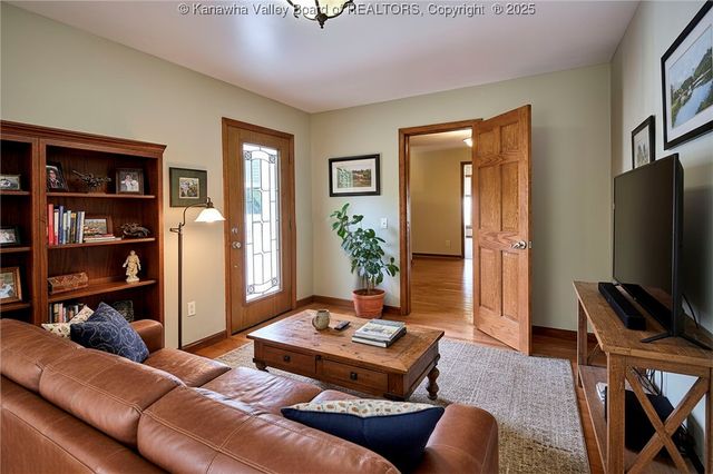 106 Vista Lane, Hurricane, WV 25226