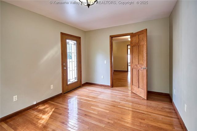 106 Vista Lane, Hurricane, WV 25226