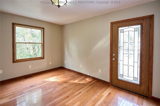 106 Vista Lane, Hurricane, WV 25226