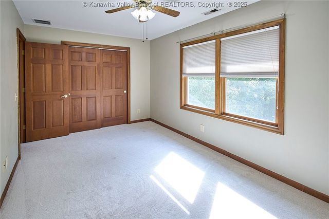 106 Vista Lane, Hurricane, WV 25226