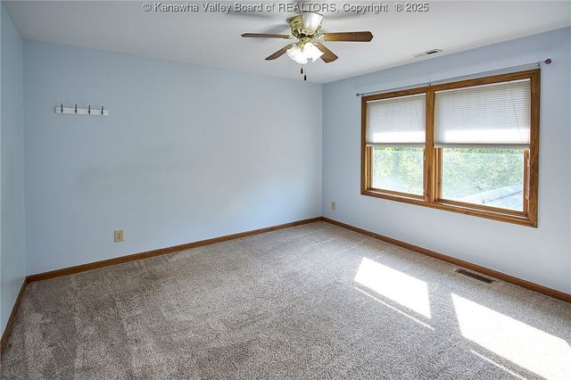 106 Vista Lane, Hurricane, WV 25226