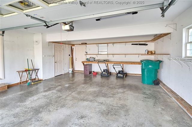 106 Vista Lane, Hurricane, WV 25226