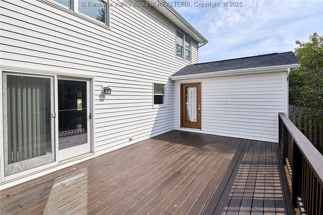 106 Vista Lane, Hurricane, WV 25226