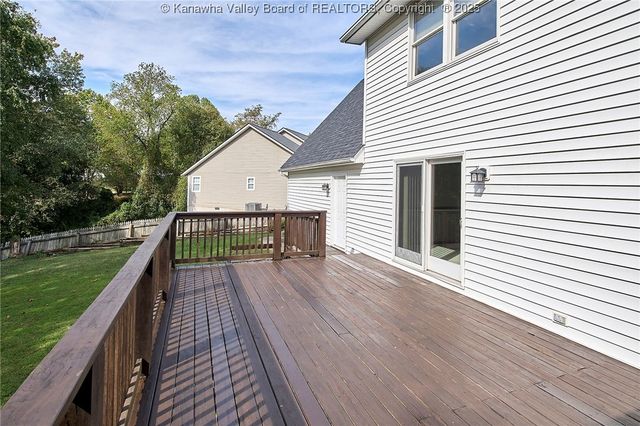 106 Vista Lane, Hurricane, WV 25226