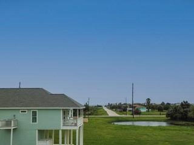 3642 Foremast Drive, Galveston, TX 77554