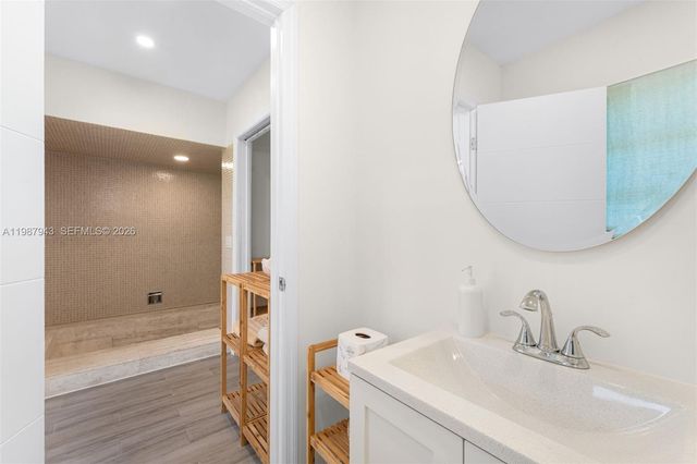 1525 Diplomat Parkway, Hollywood, FL 33019