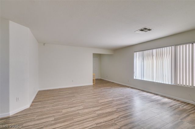 5025 Glittering Star Court, Las Vegas, NV 89130